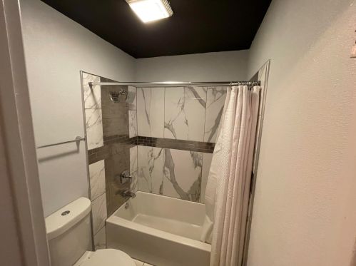 8513 107th St, Milwaukee WI  53224-2209 exterior