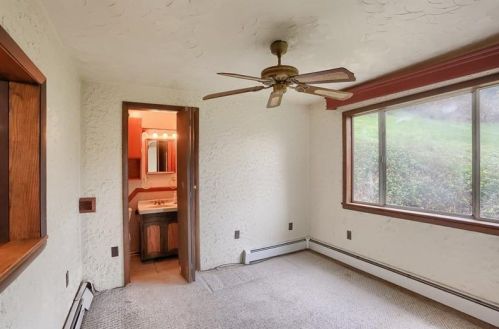 8 Ridge Ave, Pittsburgh PA 15221-4112 exterior