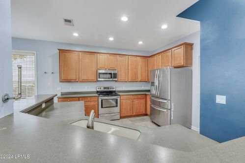 108 Pinecrest Cir, Bluffton SC 29910-7872 exterior