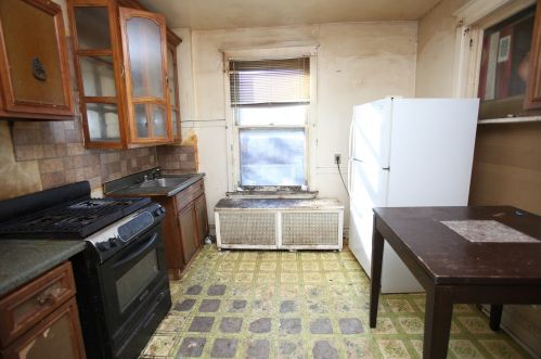 2240 Mason Ave, Chicago IL 60630-1912 exterior