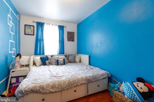 1903 30 St, Philadelphia PA 19121-1818 exterior