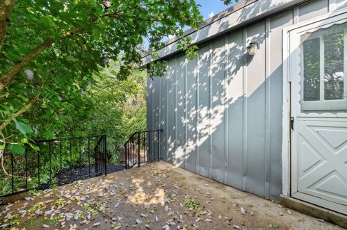 308 Frazier Dr, Pittsburgh PA 15235-5257 exterior