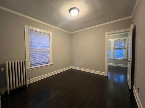 5741 Drake Ave, Chicago IL  60659-4401 exterior