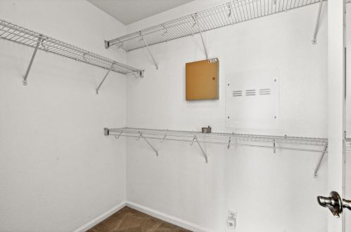 302 Vista Roma Way, San Jose CA 95136-4427 exterior