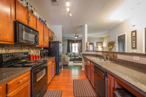 1510 Bayrose Cir, Atlanta GA 30344-8201 exterior