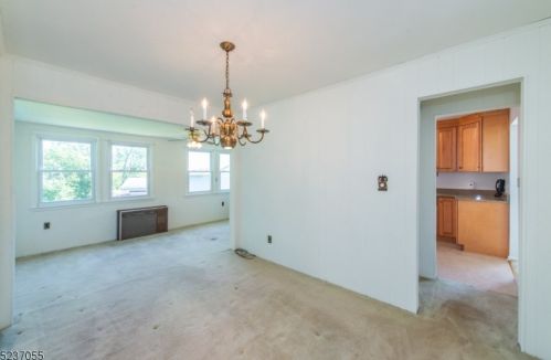 127 Brk Dr, Dover NJ 07801-4704 exterior