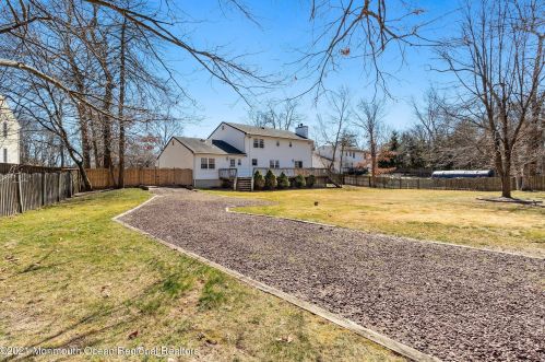 8 Cedar Ct, Jackson Twp NJ exterior