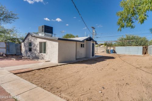 227 24 St, Tucson AZ 85713-1645 exterior