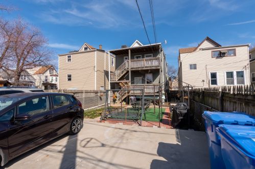 1652 Avers Ave, Chicago IL 60625-6014 exterior