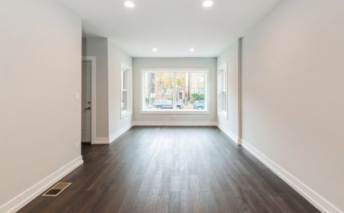 7836 Wood St, Chicago, IL 60620-4446