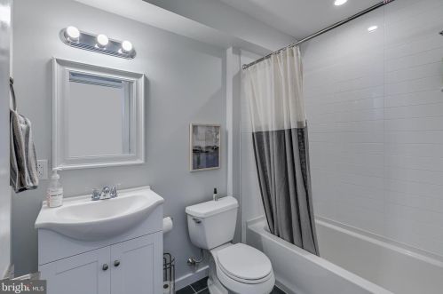 617 Emily St, Philadelphia PA 19148-2529 exterior