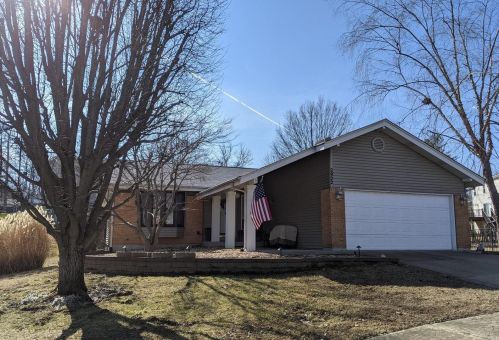 2922 Meramar Dr, Saint Louis MO 63129-5636 exterior