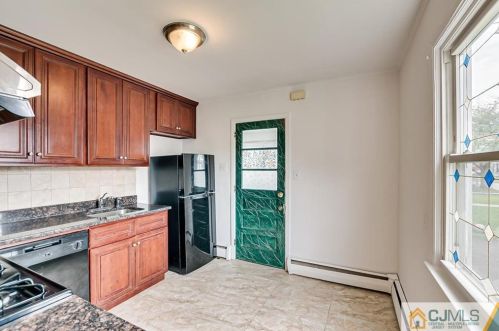 237 Loring Ave, Edison NJ exterior