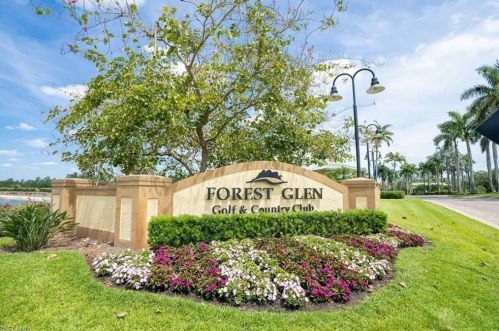 3990 Loblolly Bay Dr, Naples FL 34114-2531 exterior