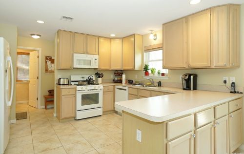 54 Long House Way, Commack NY 11725-1362 exterior