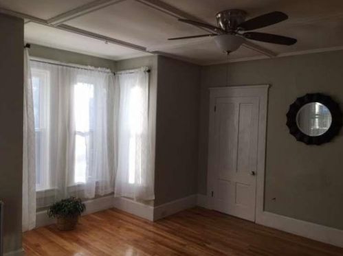 10 Summer St, Concord NH 03303-1433 exterior