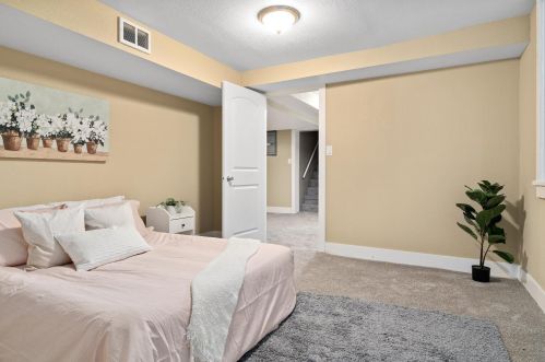 2540 Booth St, Milwaukee WI 53212-2907 exterior