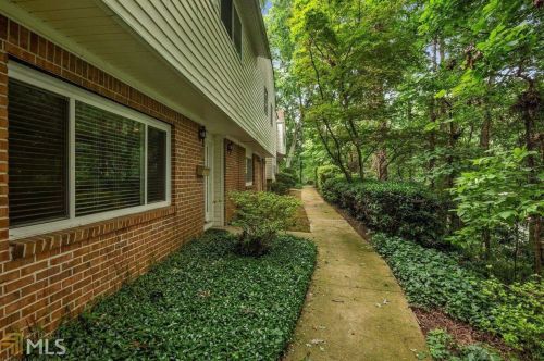 7226 Carlisle Ct, Atlanta, GA 30328-1900