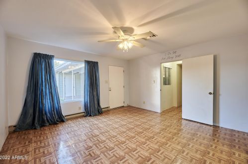 4234 42nd Pl, Phoenix AZ  85018-4290 exterior