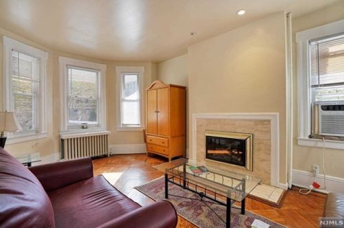 691 Blvd, Union City NJ 07086-6925 exterior