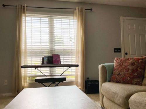 5553 Strathmoor Manor Cir, Lithonia GA  30058-2623 exterior