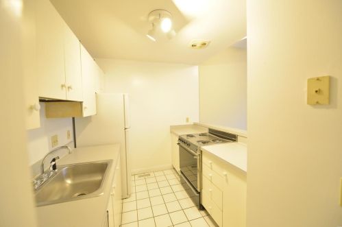 1851 10th St, Saint Louis MO 63104-3959 exterior