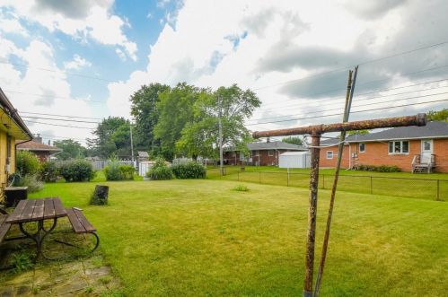 1320 56th Ave, Gary, IN 46410-1906