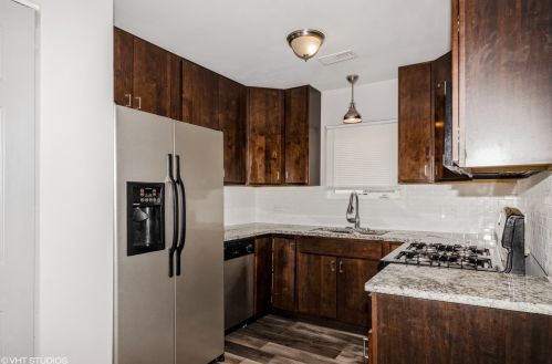 638 123rd St, Chicago IL 60643-5700 exterior