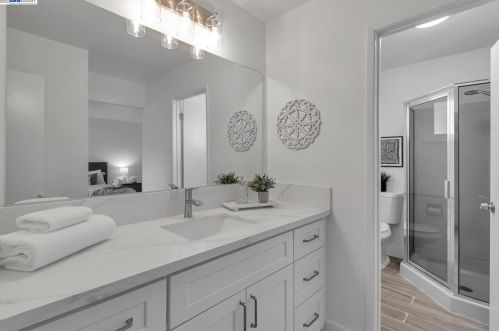 2850 Madeira Way, Concord CA  94523-2023 exterior