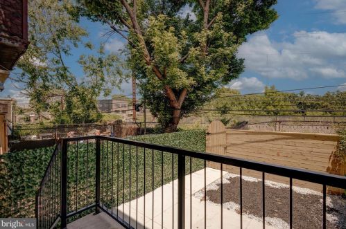 1025 51st St, Philadelphia PA  19143-4213 exterior