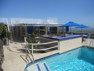 1477 Stebbins Ter, Los Angeles CA  90069-1340 exterior