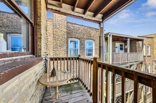 3256 Wilson Ave, Chicago IL 60640-5211 exterior