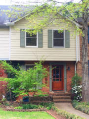 1631 Ashwood Ln, Birmingham AL  35209-1261 exterior