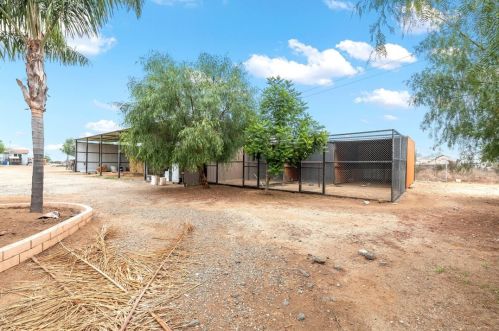 19030 Santa Rosa Mine Rd, Perris CA 92570-7769 exterior