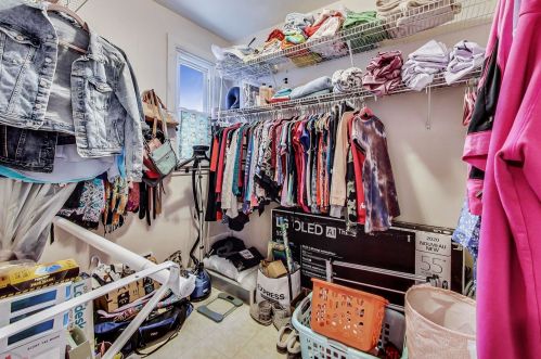 3831 Central Park Ave, Chicago IL 60618-4102 exterior