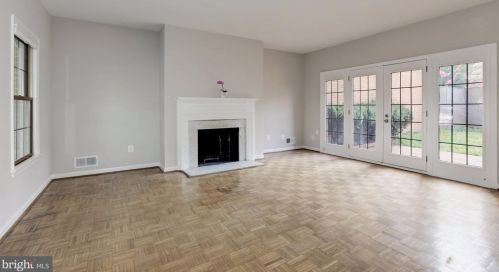 3921 Watson Pl, Washington DC  20016-5417 exterior