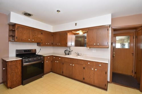 3777 69th St, Milwaukee WI  53220-1812 exterior