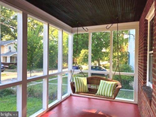 202 Spring St, Alexandria VA  22301-2138 exterior