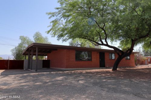 8141 Beverly St, Tucson, AZ 85710-5929