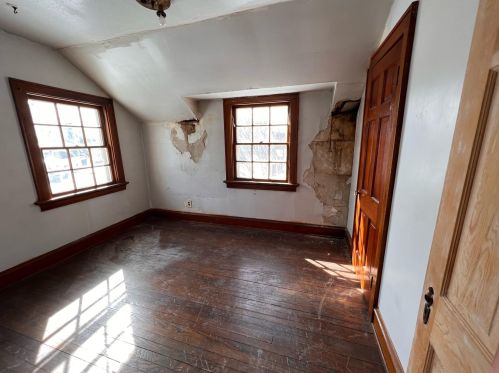 4593 Spencer Pl, Milwaukee WI 53218-4947 exterior