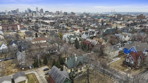 2126 Juneau Ave, Milwaukee WI 53233-1119 exterior