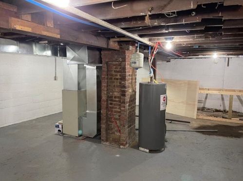 484 Randolph St, Meadville PA 16335-2225 exterior