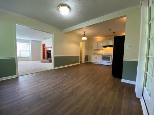 293 Triple Oaks Dr, Tucker GA 30084-2082 exterior