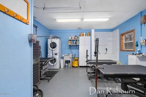 1662 136th St, Grant MI 49327-9643 exterior