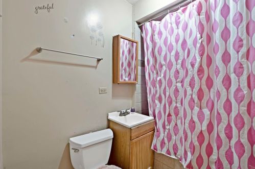 4346 Cermak Rd, Chicago IL 60623-2932 exterior