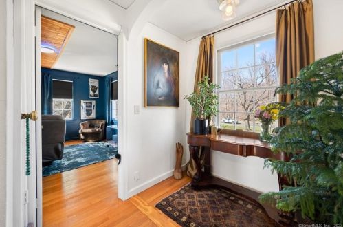 616 Poquonock Ave, Windsor CT  06095-2204 exterior