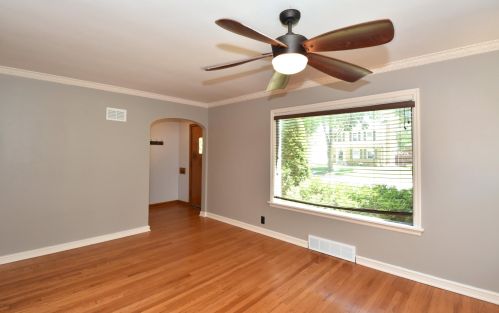 3009 77th St, Milwaukee, WI 53222-5017