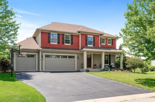 3295 Millbrook Cir, Stillwater, MN 55082-3471