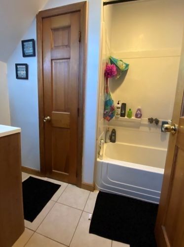 69 Arlington St, Taunton MA 02780-2629 exterior