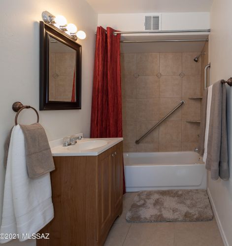 1617 Mckinley Ave, Tucson AZ 85712-5607 exterior